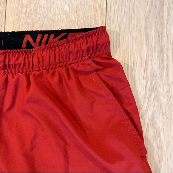 Nike DRI-FIT Red Training Shorts Size Medium - Picture 3 of 7